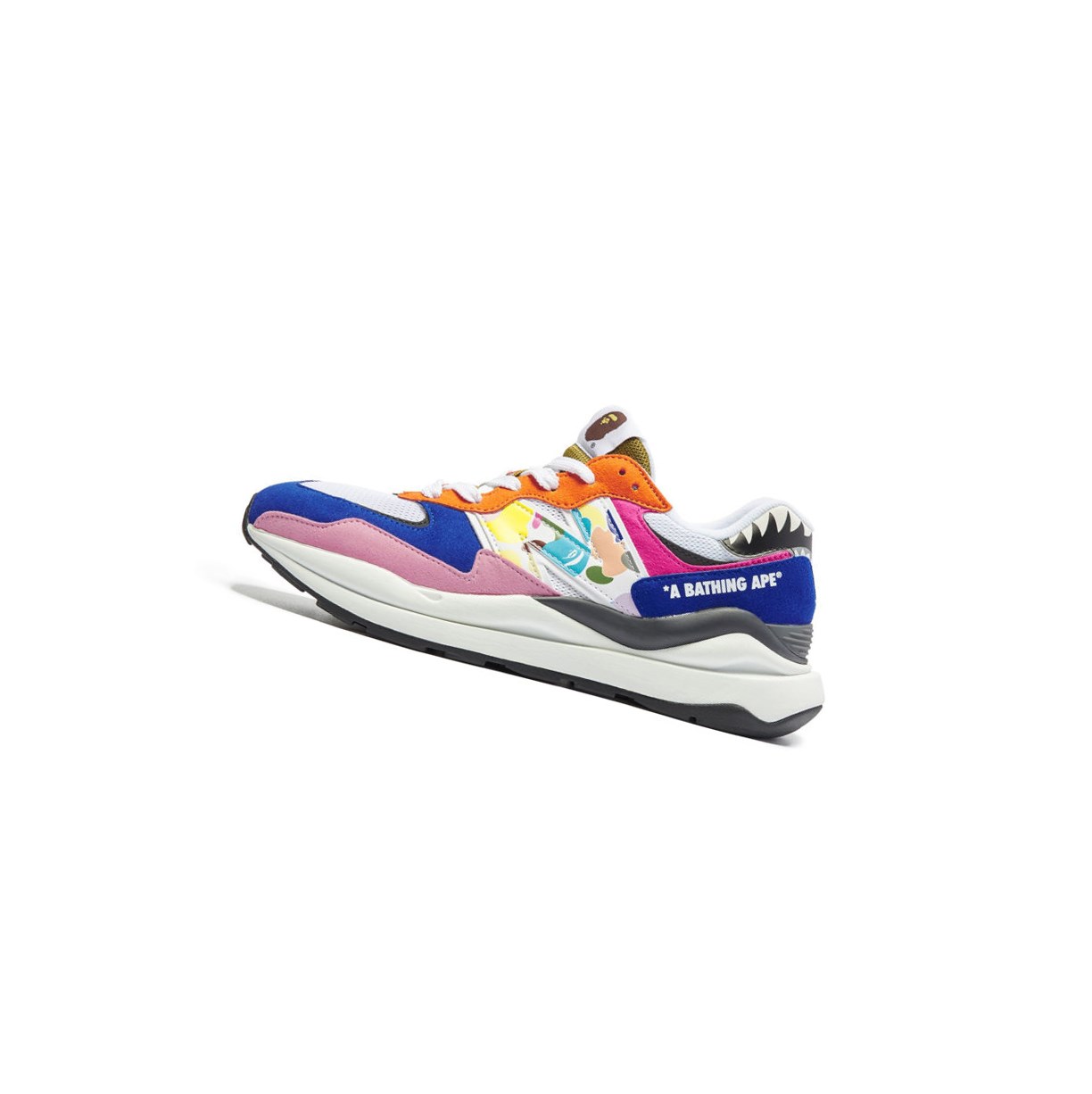 Caise Women's A BATHING APE X New Balance 5740 Low Sneakers | DFL478361